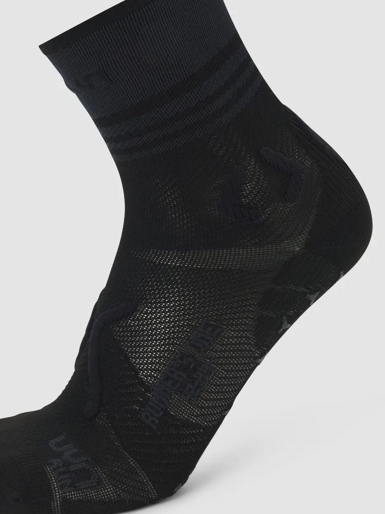RUNNER'S ONE SHORT GRIP SOCKS Black